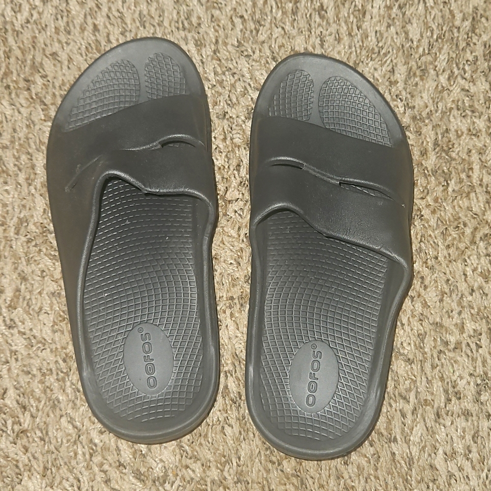 OOFOS Black Slides..